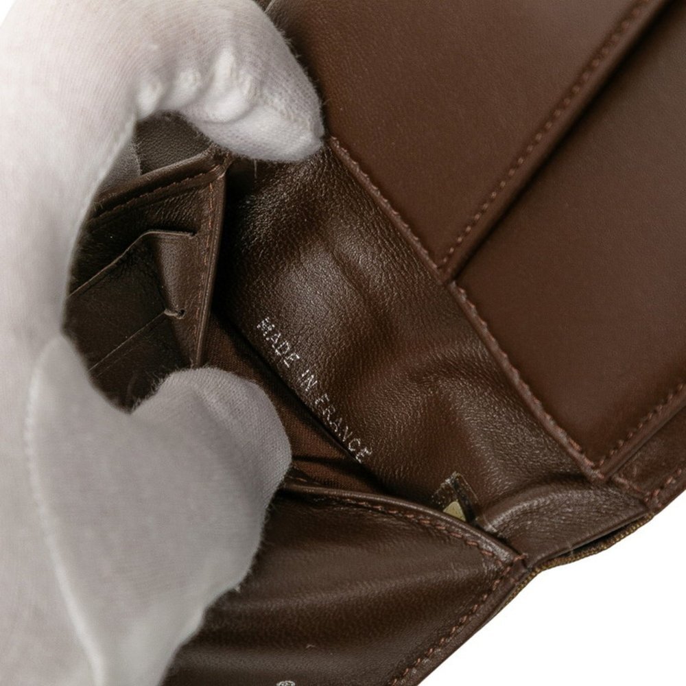 CHANEL Authentic Green Leather Logo Wallet - Picture 8 of 9